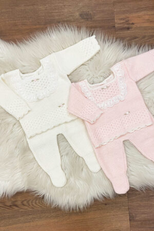 Conjunto de batita y pelele modelo Paris