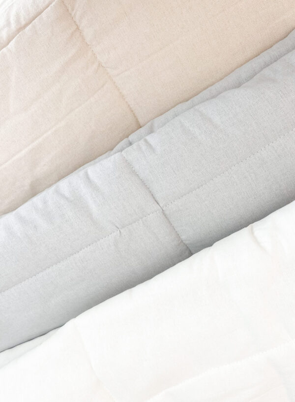 Acolchado de cuna en un estampado - Imagen 5