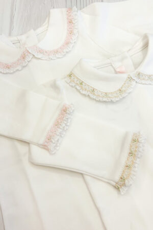 Body PIMA bordado smock cuello redondo