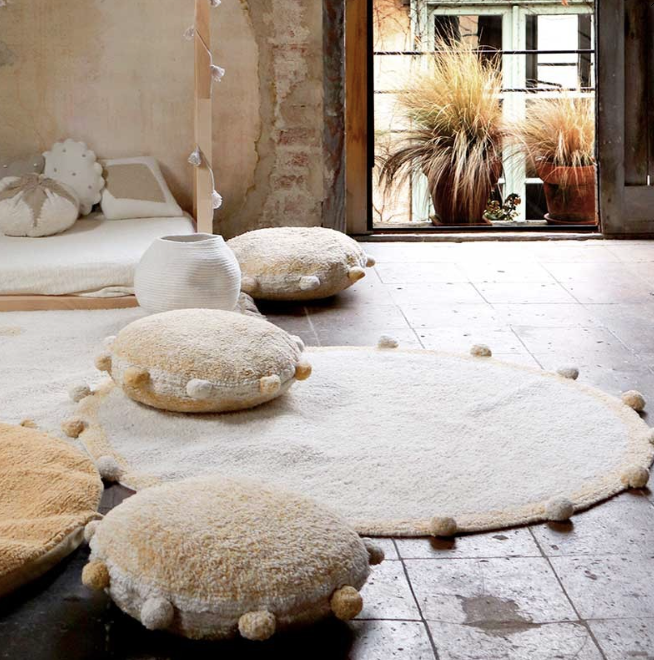 Alfombra lavable Bubbly - Nude y rosa